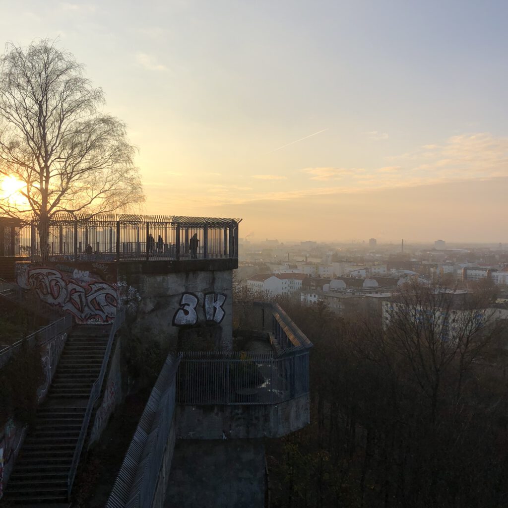 Zonsondergang bij Gesundbrunnen Berlijn